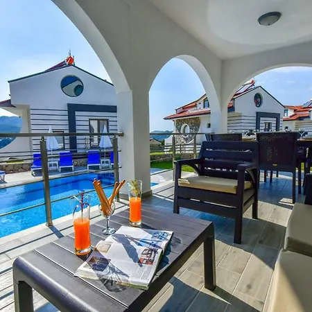Amore - 4 Bedroom Villa in Hisaronu *
