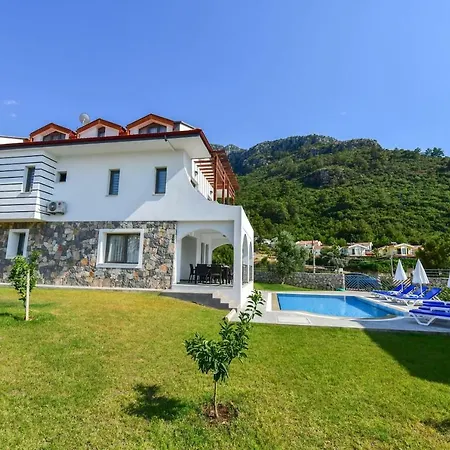 Villa Amore - 4 Bedroom Villa In Hisaronu Oludeniz