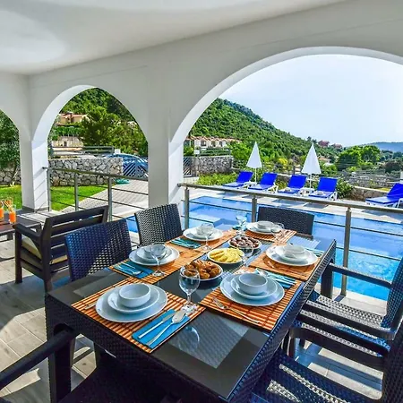 Βίλα Amore - 4 Bedroom Villa In Hisaronu *
